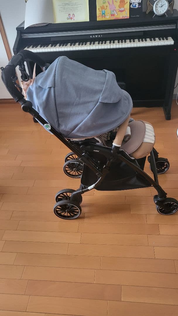 Combi ベビーカー ブルー・ベージュ
