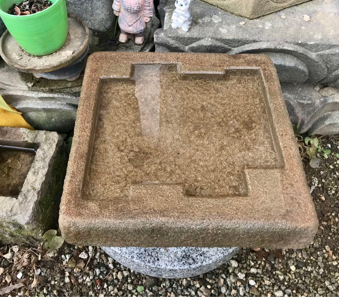 四角水鉢・向鉢・オブジェ・バードバス・庭石・ガーデニング・置物