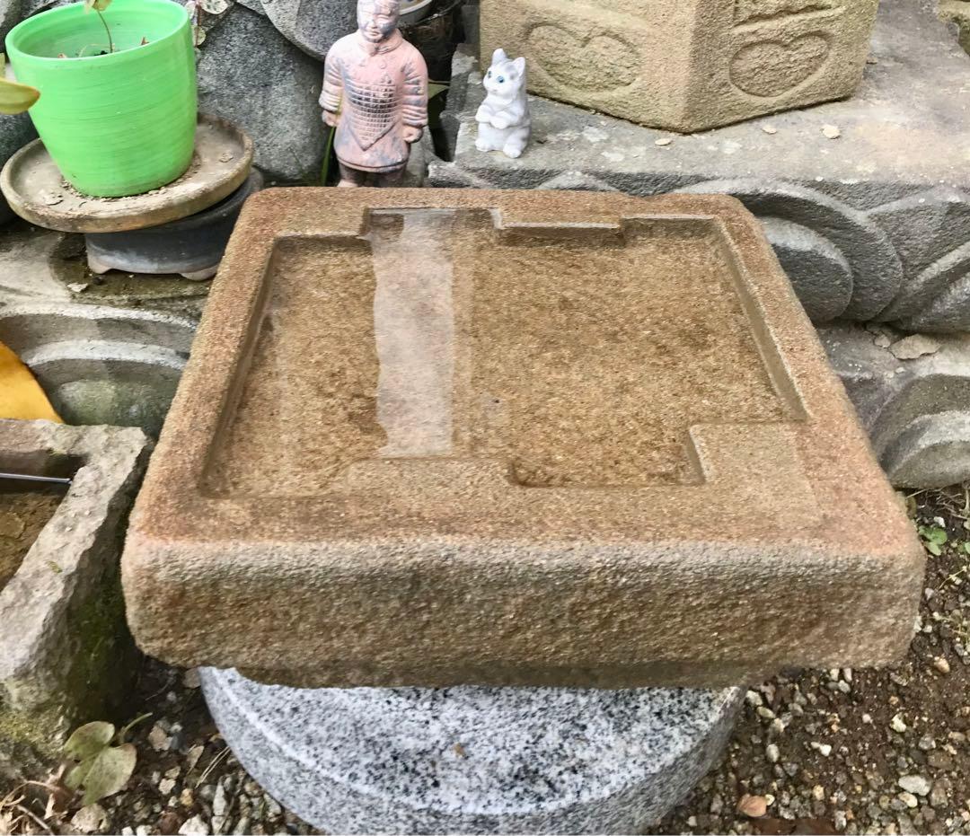 四角水鉢・向鉢・オブジェ・バードバス・庭石・ガーデニング・置物
