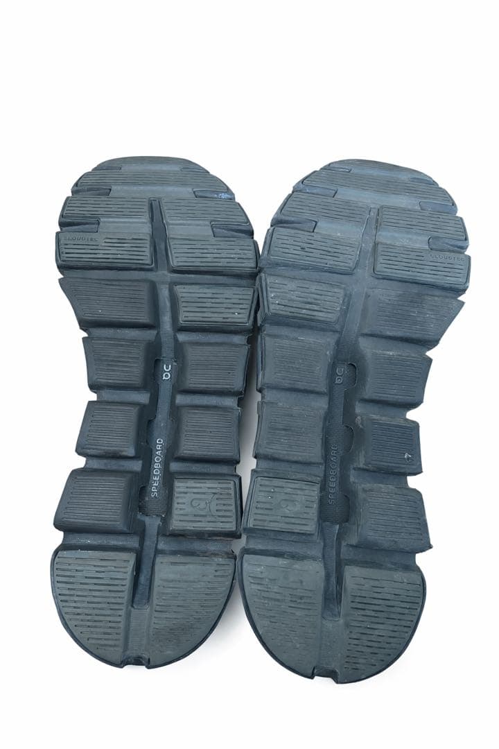 On オン クラウド6 ウォータープルーフ 26.0cm