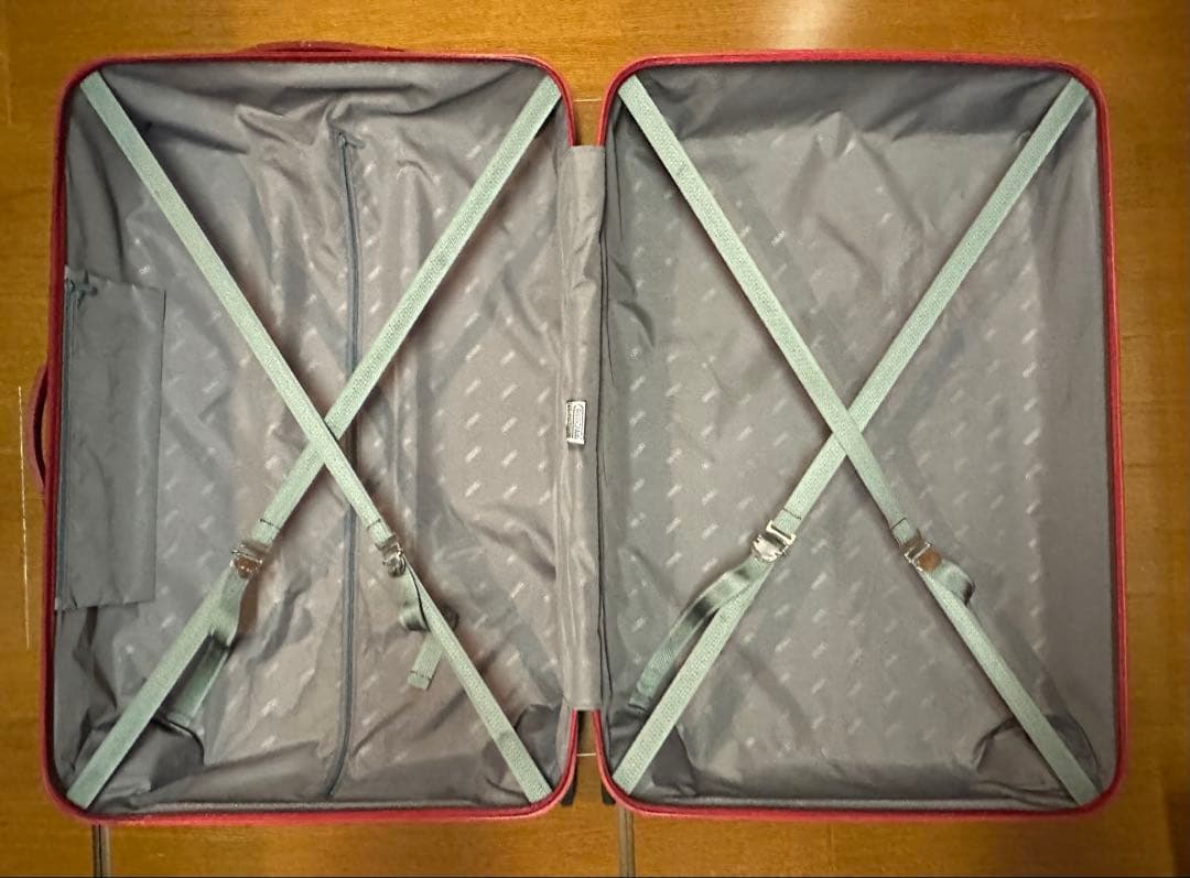 リモワ　RIMOWA スーツケース　赤　レッド