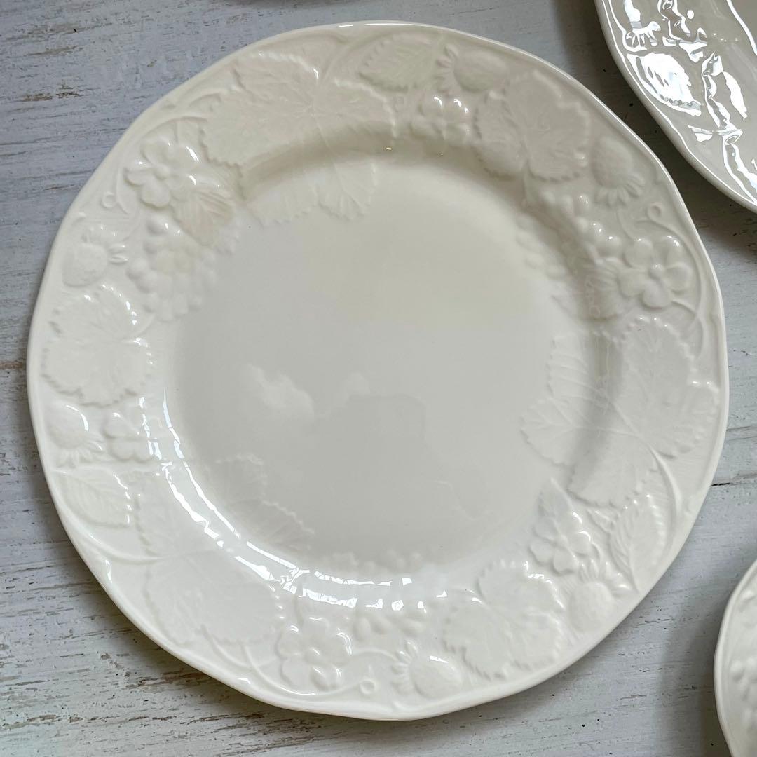 新品ブランド箱入り /ストロベリー＆バイン食器5点のペアセット