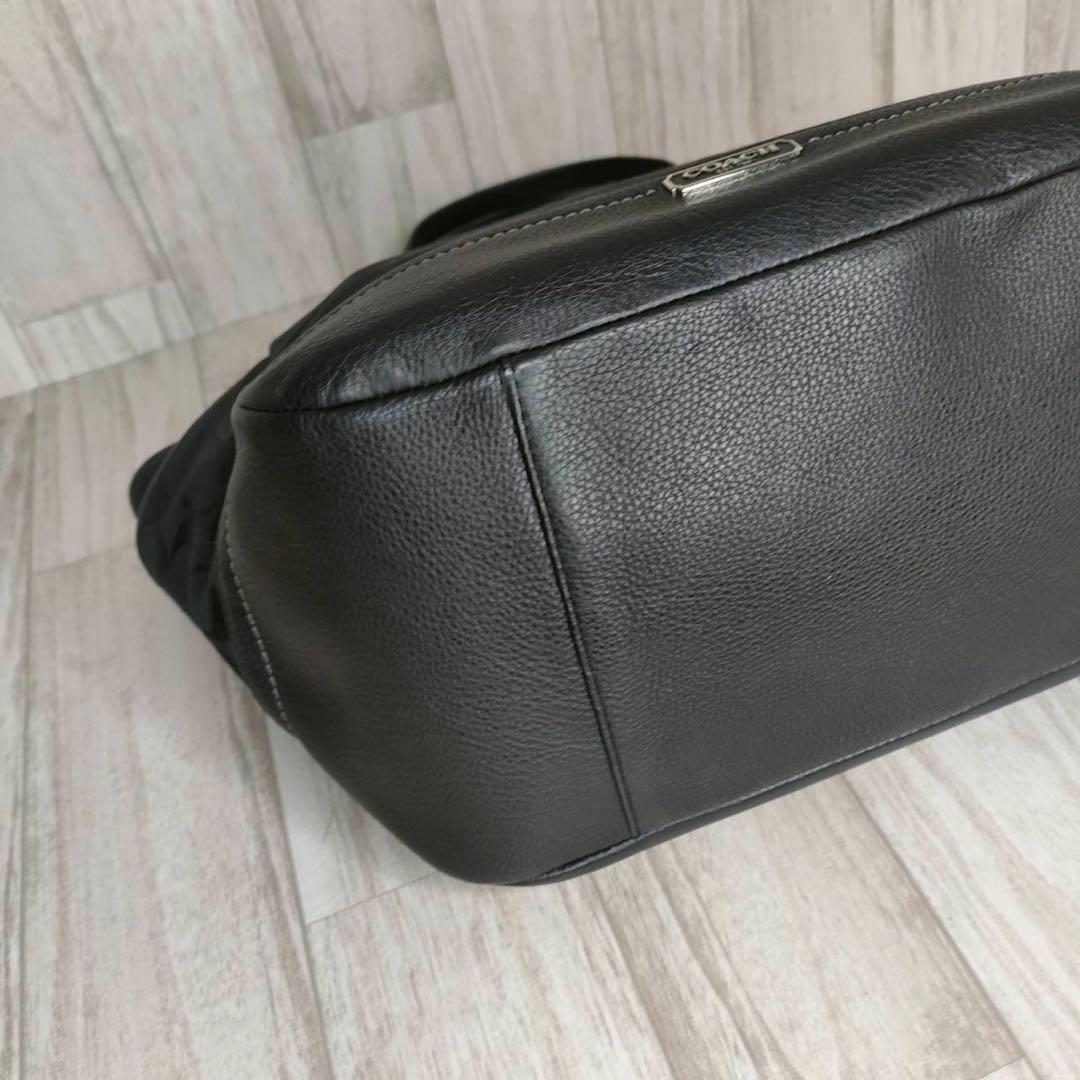 30 COACH コーチ　シグネチャー　トートバッグ　ハンドバッグ