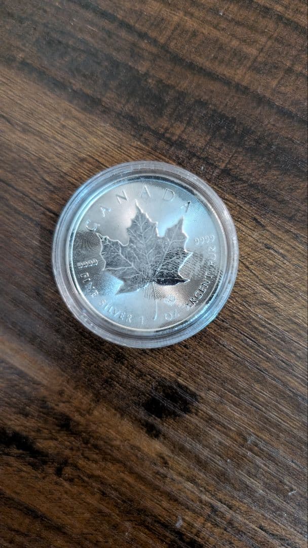 カナダ メイプルリーフ　銀貨 1オンス銀貨 2021年