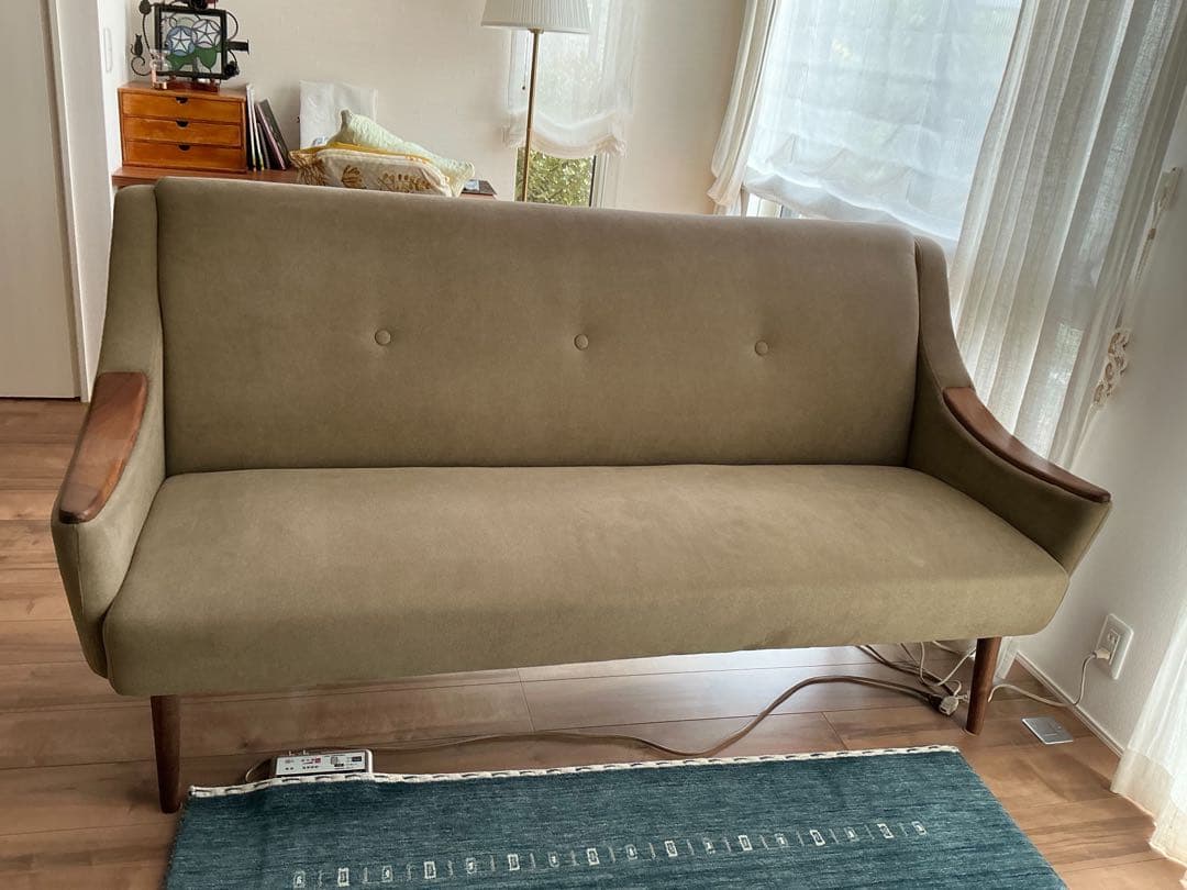 KOLN(コルン)2.5Pソファ　ウォールナット材　ファブリック 　関家具