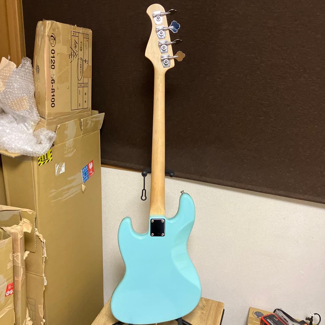 Bacchus バッカス　BJB－1　ユニバ　改ジャズベ　音出OK　超美中古品