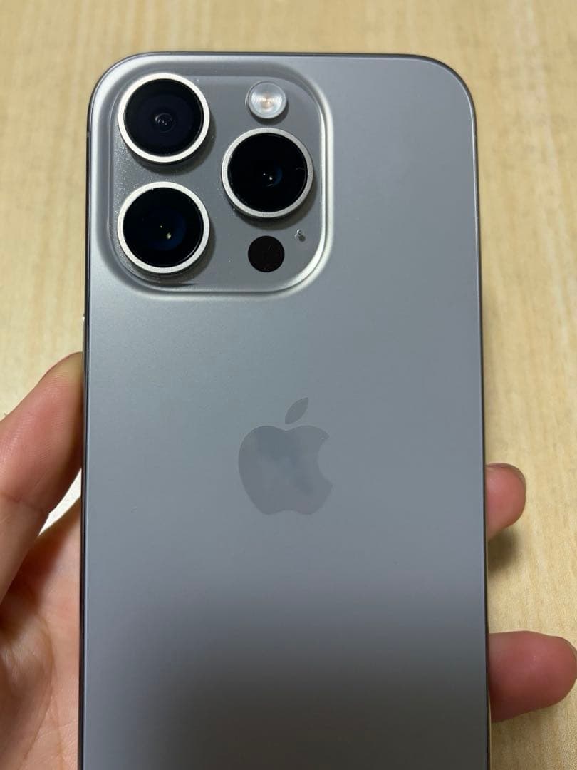 スマートフォン本体 Apple iPhone 15 pro 256GB