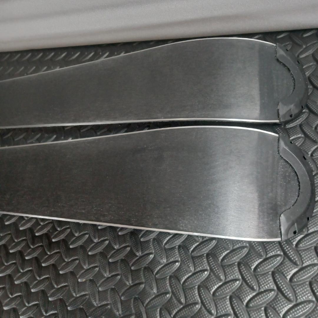 【130cm メンテ済み】中古ジュニアスキー板 ROSSIGNOL ロシニョール