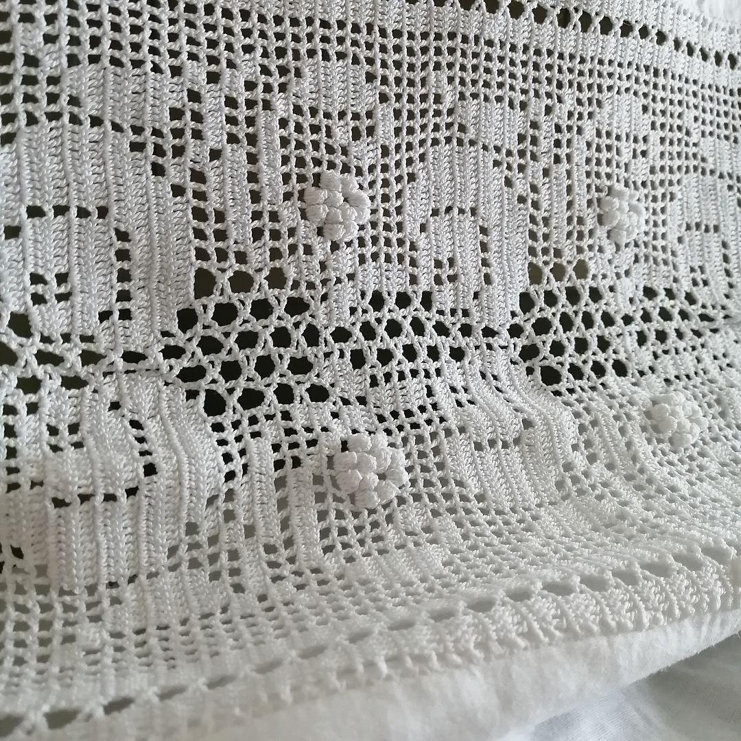 イギリスVintage　クロッシェ編みレースカットワーク　間仕切りカーテン100