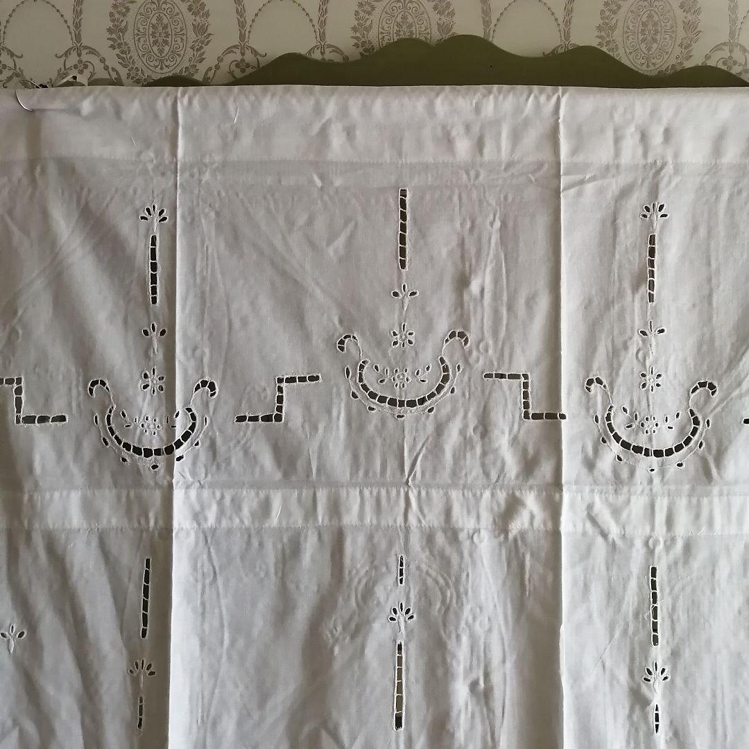 イギリスVintage　クロッシェ編みレースカットワーク　間仕切りカーテン100