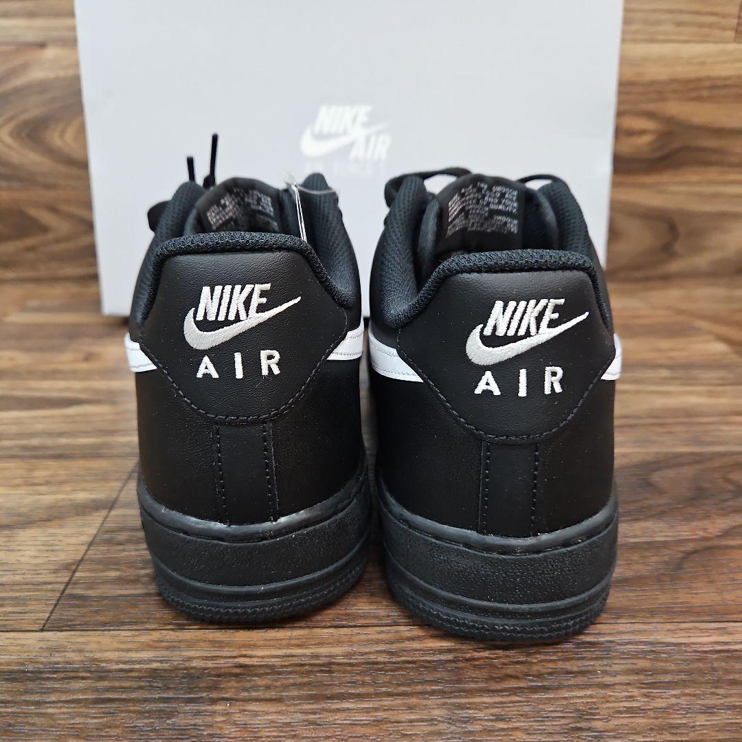 美品　ナイキ エアフォース1 '07 \"ブラック/ホワイト\"