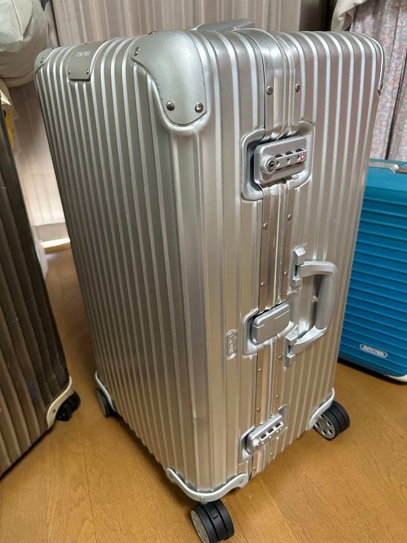 えんおむすび　リモワ アルミ　スポーツ　89L