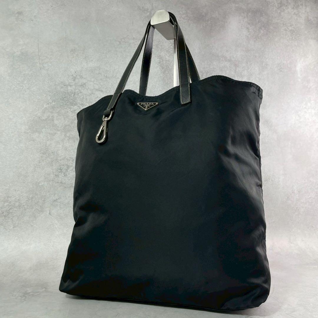 みんみ✨PRADA トートバッグ 黒 テスートナイロン 三角ロゴ カラビナ