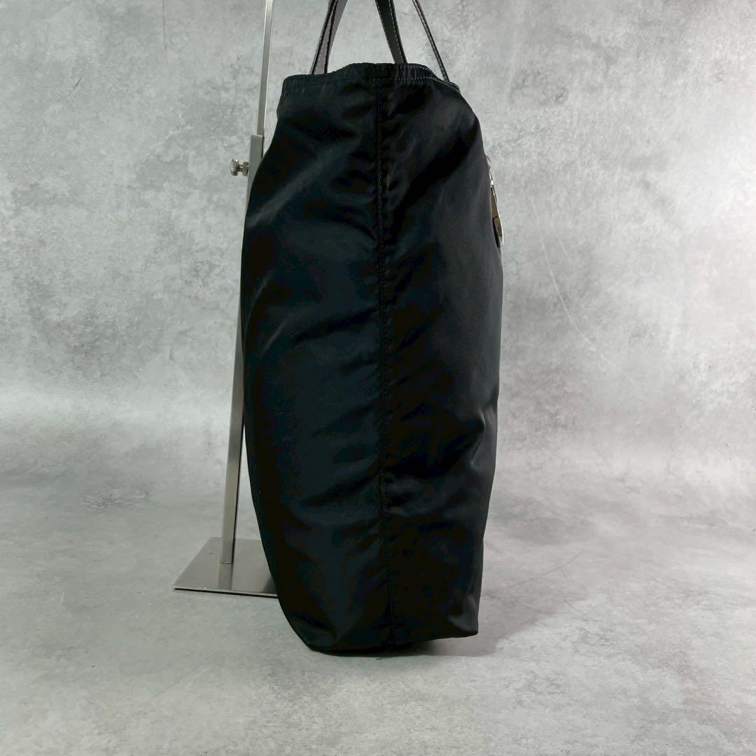 みんみ✨PRADA トートバッグ 黒 テスートナイロン 三角ロゴ カラビナ