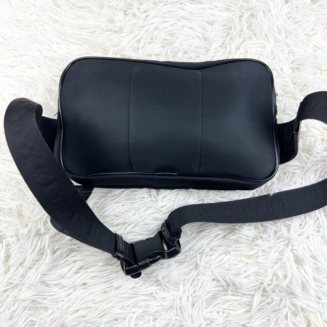 バーバリー ノバチェック　ボディバッグ　ショルダー 斜め掛け　Burberry