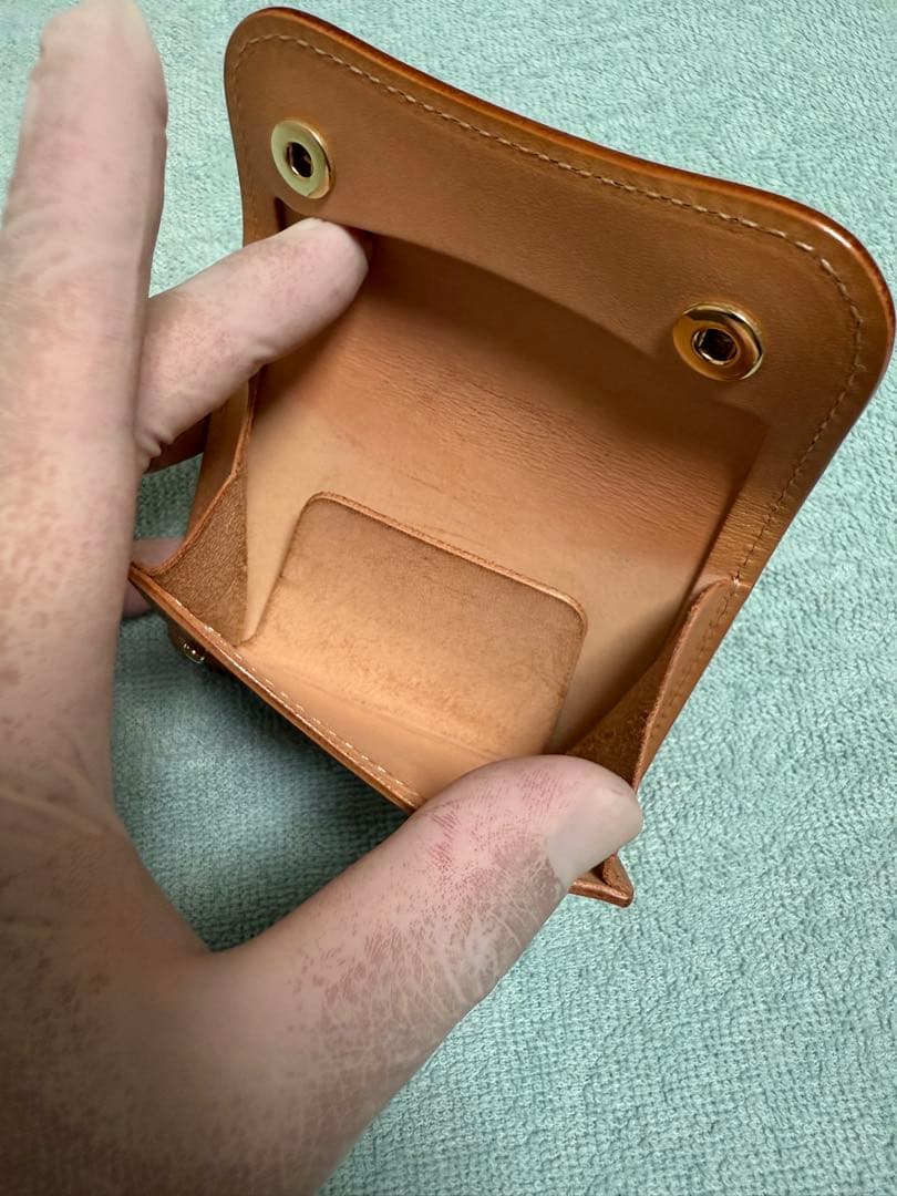 ワイルドスワンズ　タング　サドルプルアップ　ナチュラル＋カラビナキーリングL