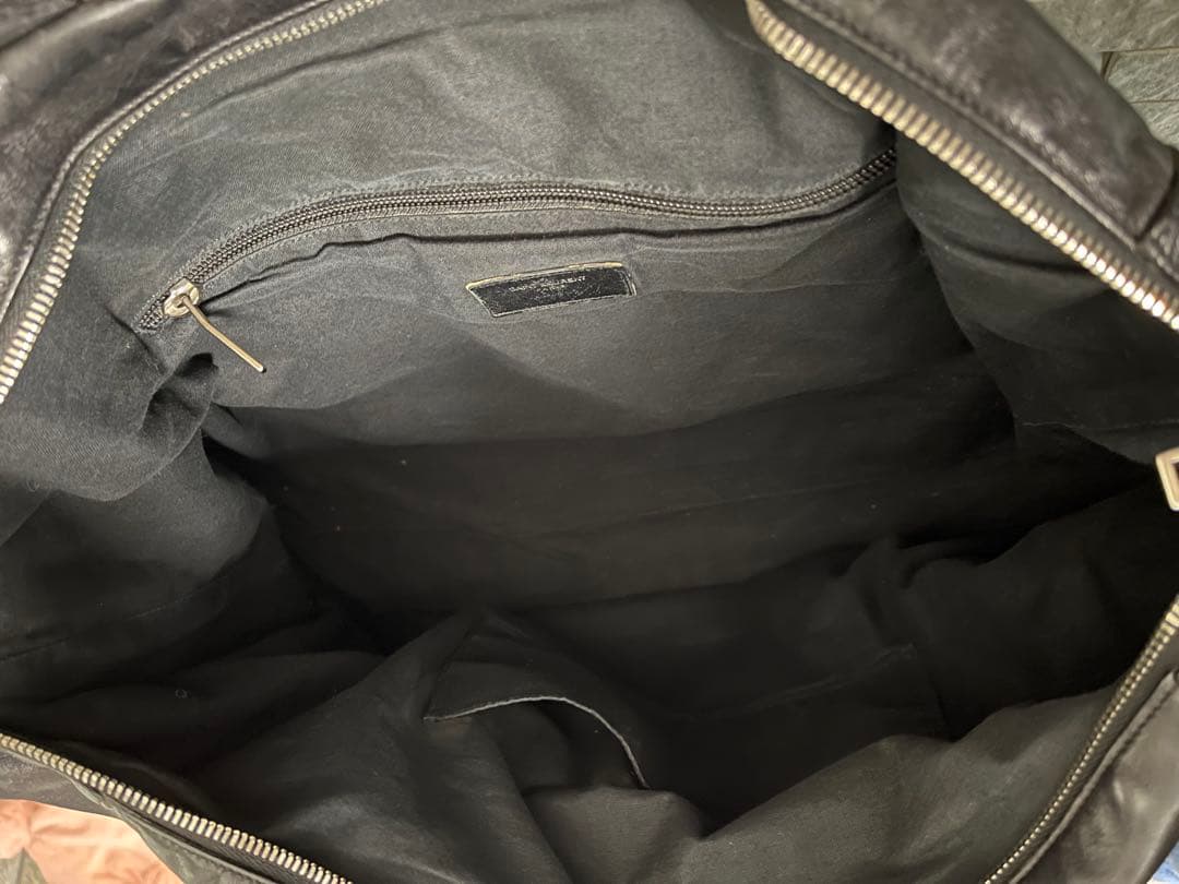 SAINT LAURENT PARIS スタッズバッグ