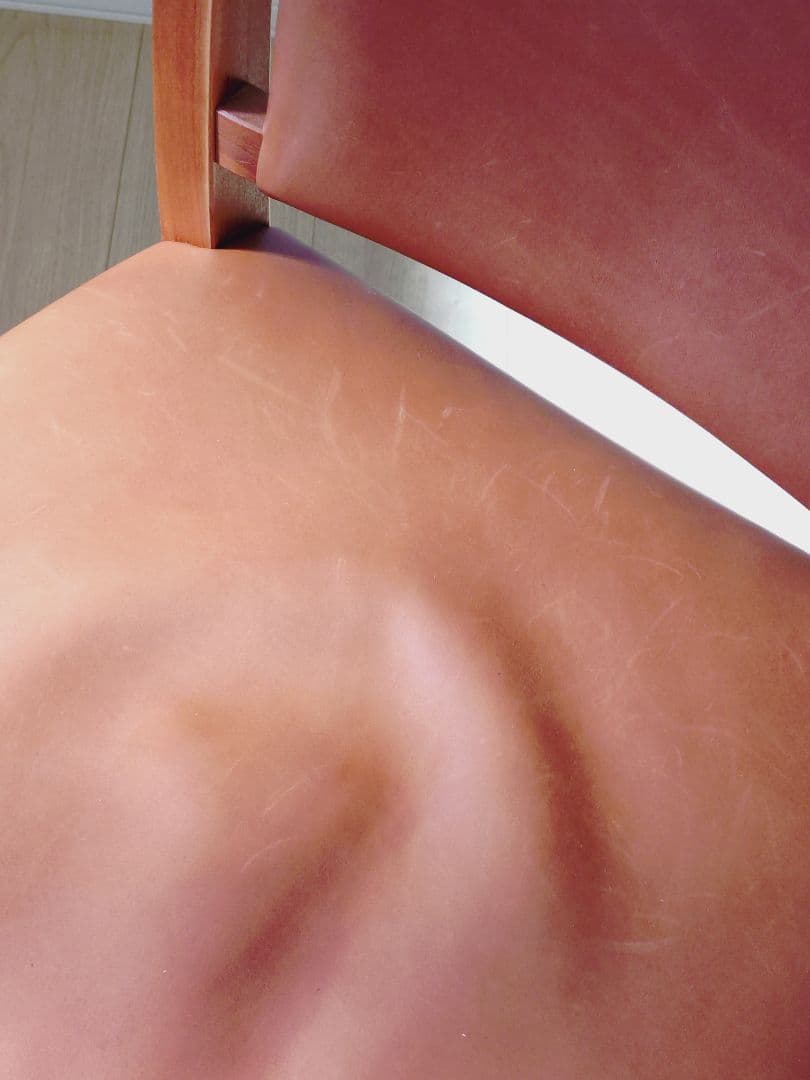 ウッドユウライクカンパニー　革張りチェア