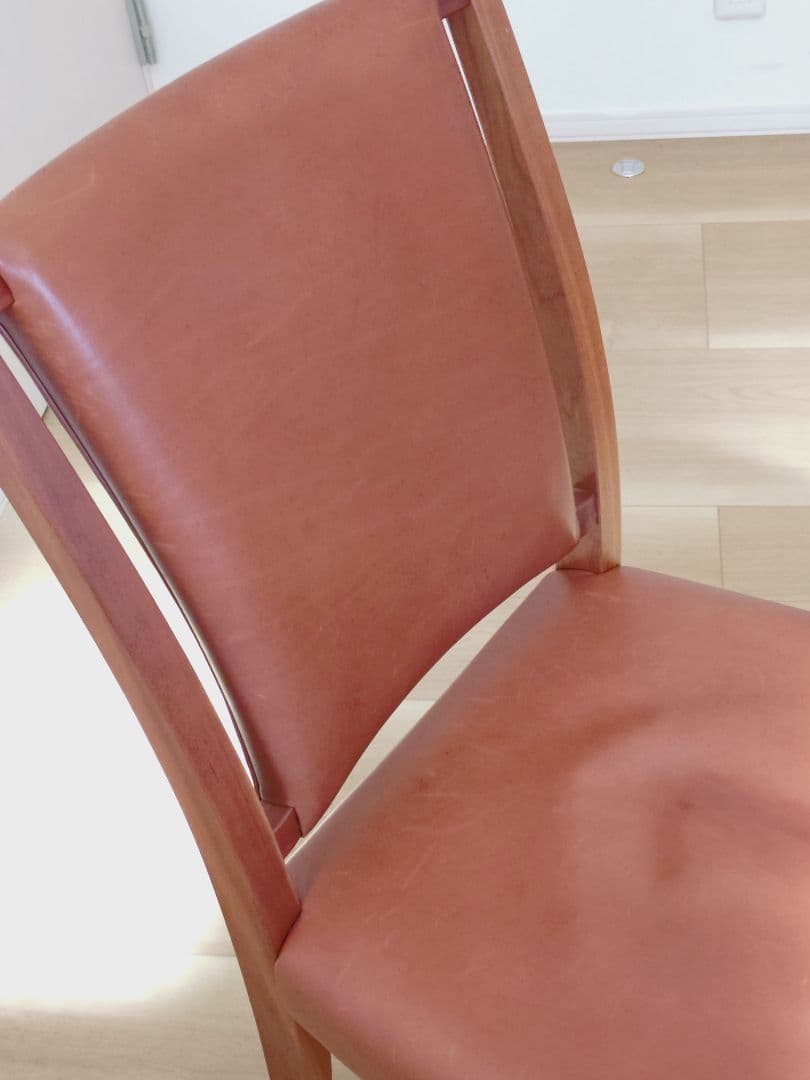 ウッドユウライクカンパニー　革張りチェア