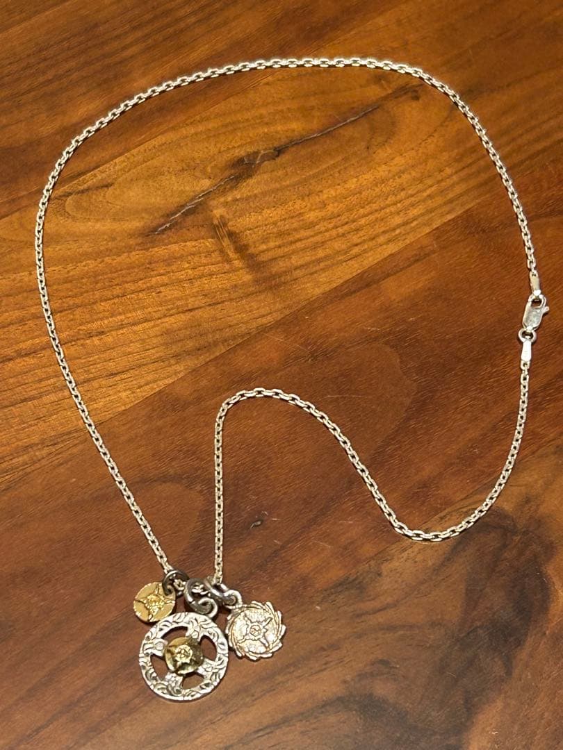 ファーストアローズ　ペンダント　チャーム ネックレス　k18
