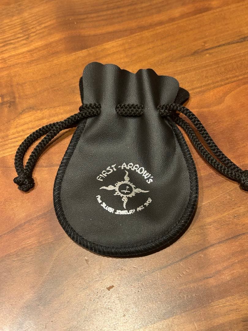 ファーストアローズ　ペンダント　チャーム ネックレス　k18