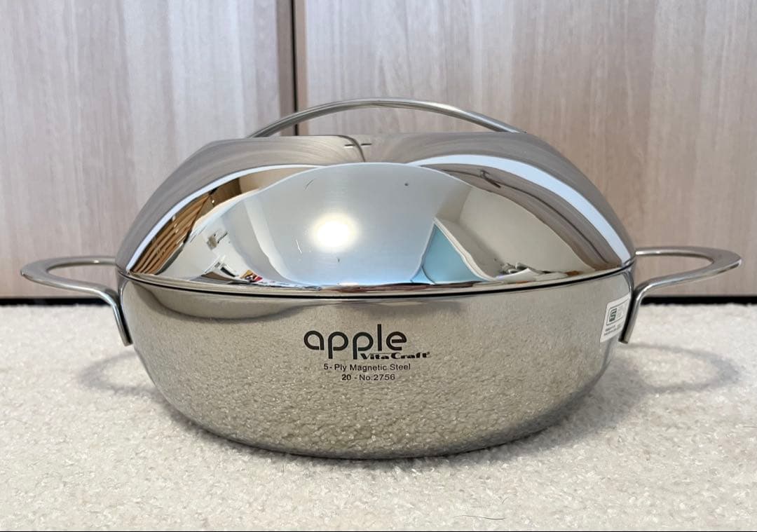 ぽ*ん様 ほぼ新品★アップルキャセロール24cm アップル鍋 ビタクラフト No