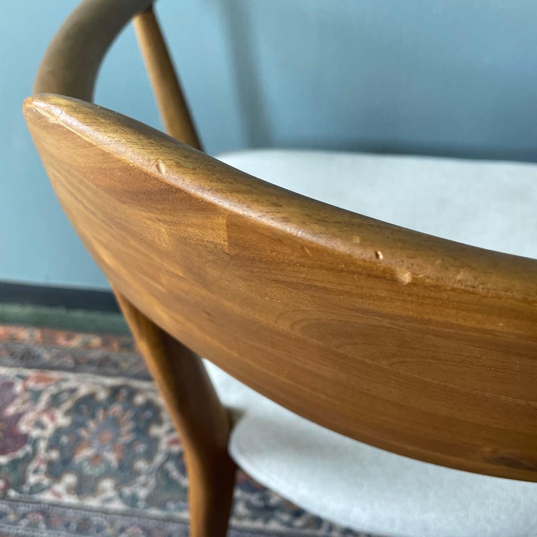 ①EDDA エッダ　ダイニングアームチェア　朝日木工加工　無垢材　1脚