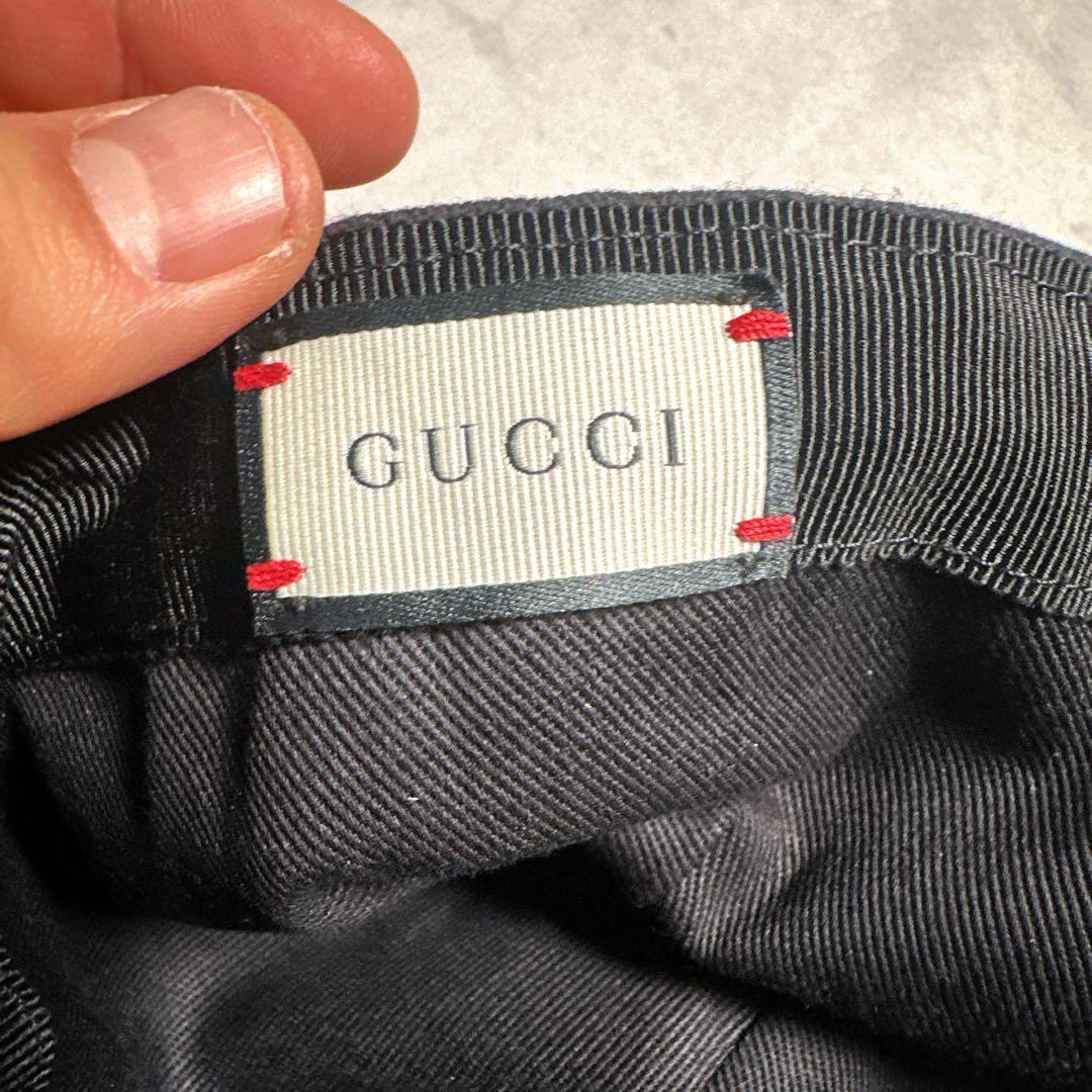 GUCCI グッチ LOVED 刺繍ロゴ キャップ 帽子 ベースボール ブラック