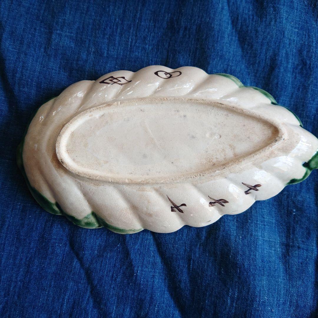 骨董　時代物　織部焼　花模様　長皿　盛皿　和食器　葉形皿　陶芸