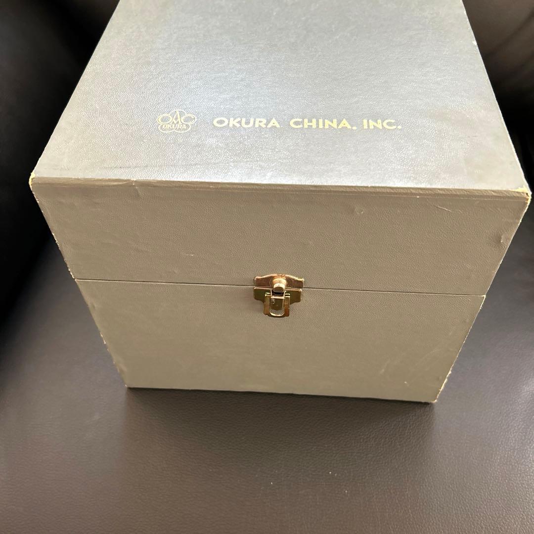 【未使用】大倉陶園 フラワーベース 花瓶 壺 白磁 ブルー 染付 唐草 八角