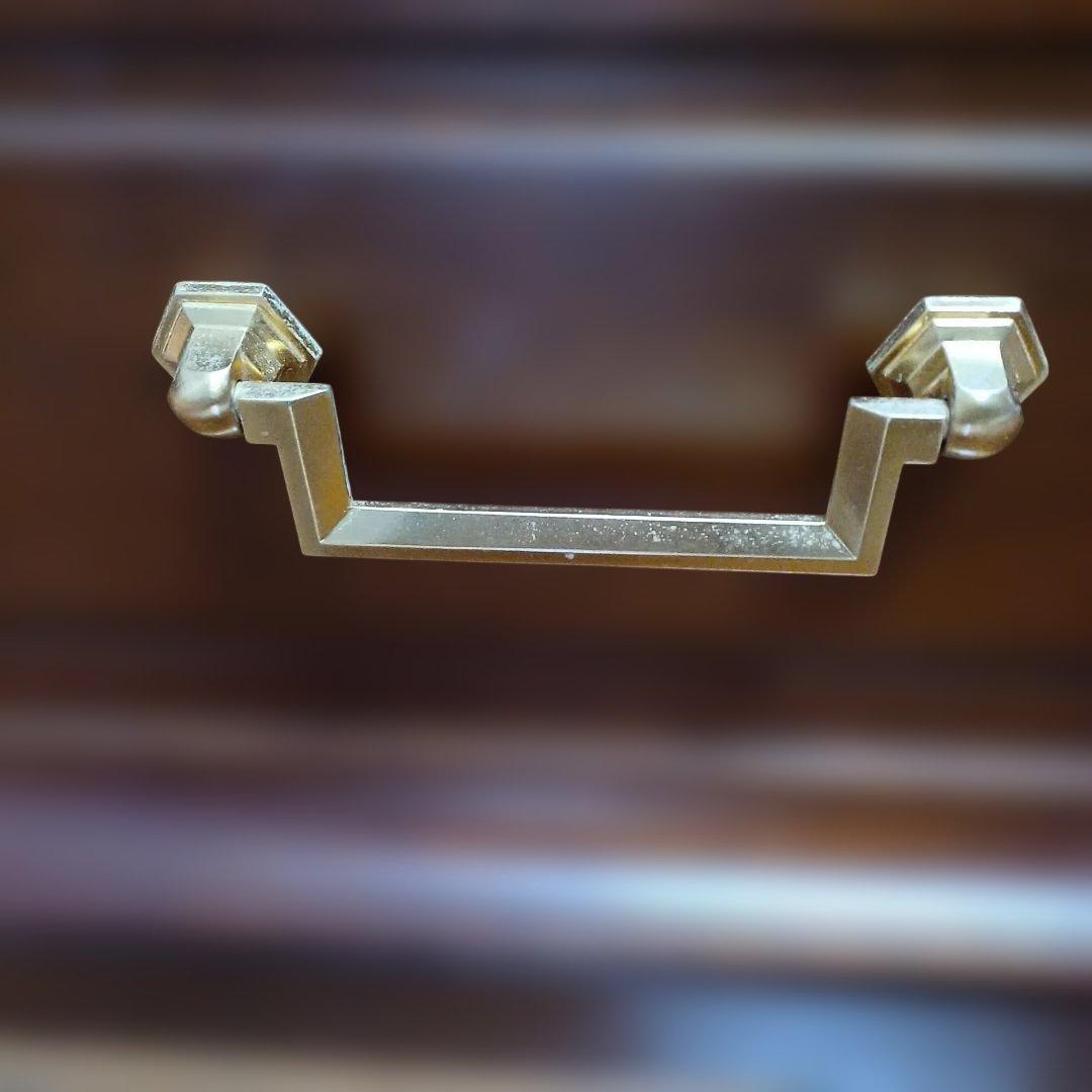 紋次郎です　　【マルニ】コーナーキャビネット　右