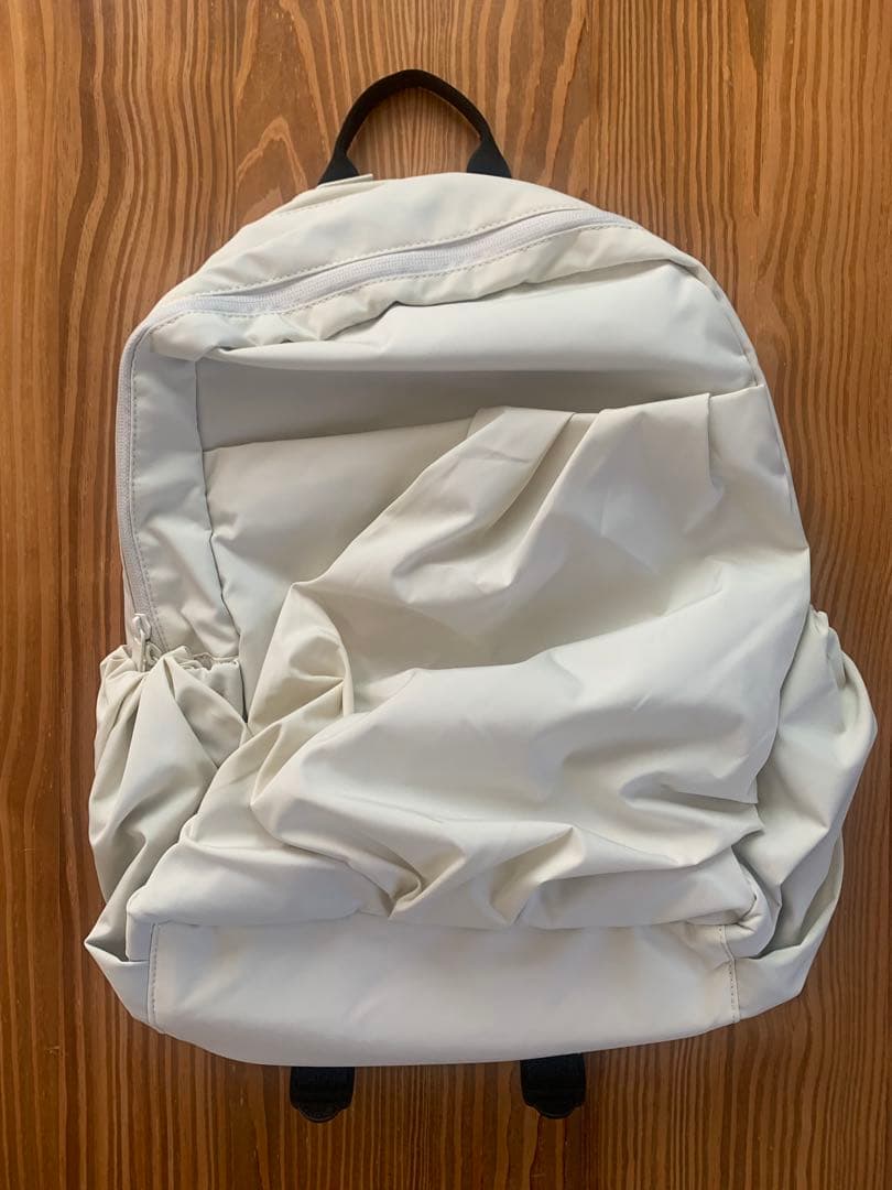 ⭐︎新品未使用⭐︎ emmi エミ ギャザーボディーバックパック