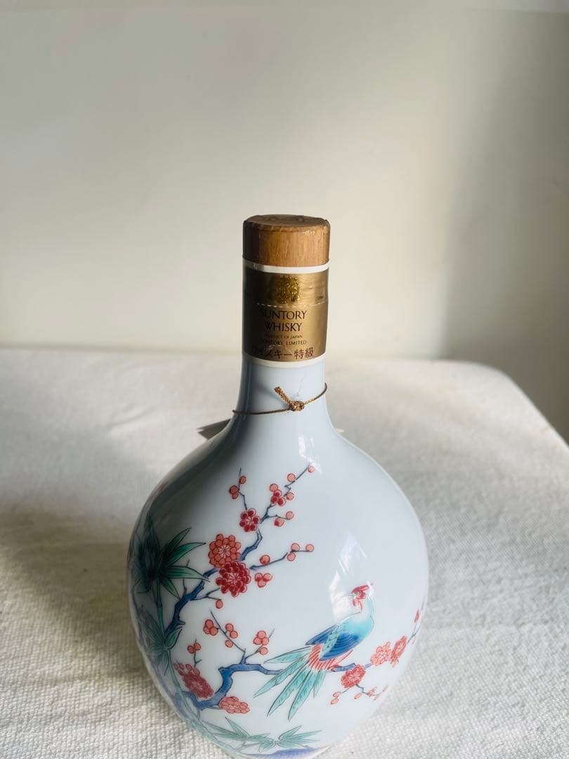 サントリー エクセレンス 有田焼ボトル 720ml 43%