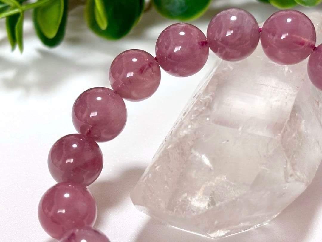 究極品質　愛と安らぎを象徴する宝石　幻のロイヤルパープルスターローズクォーツ