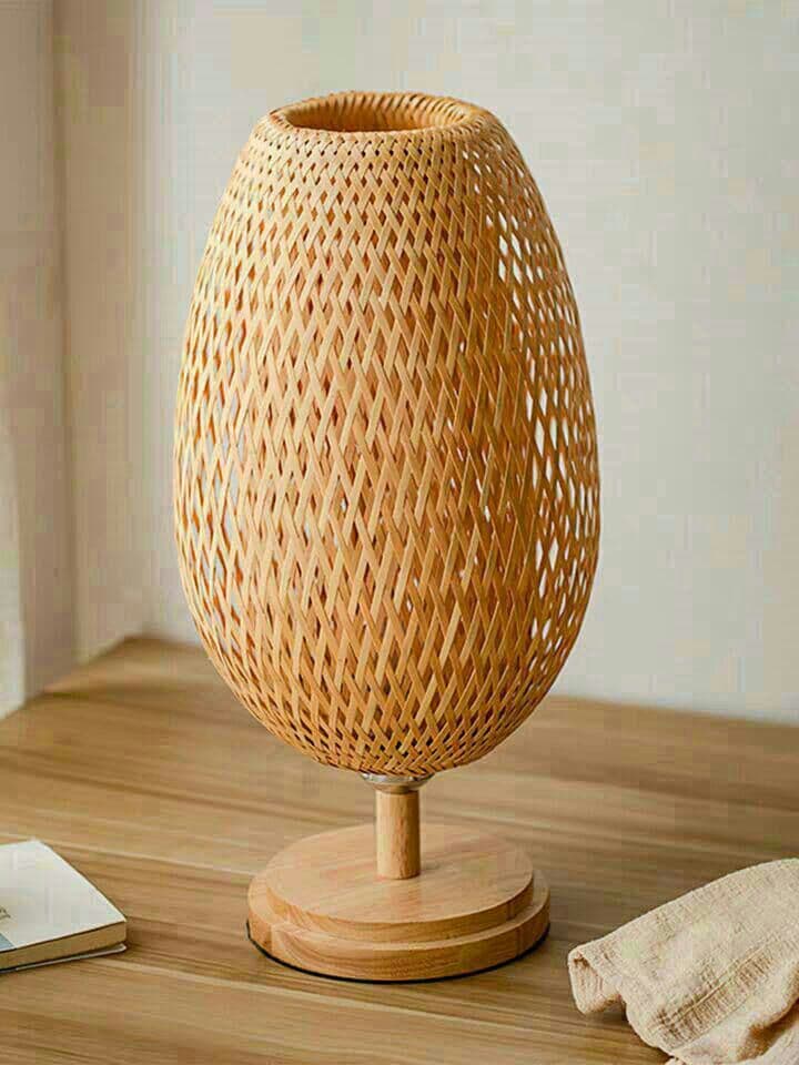 実木装飾スタンドアイデア竹編北欧ins禅意寝室の枕元のランプ
