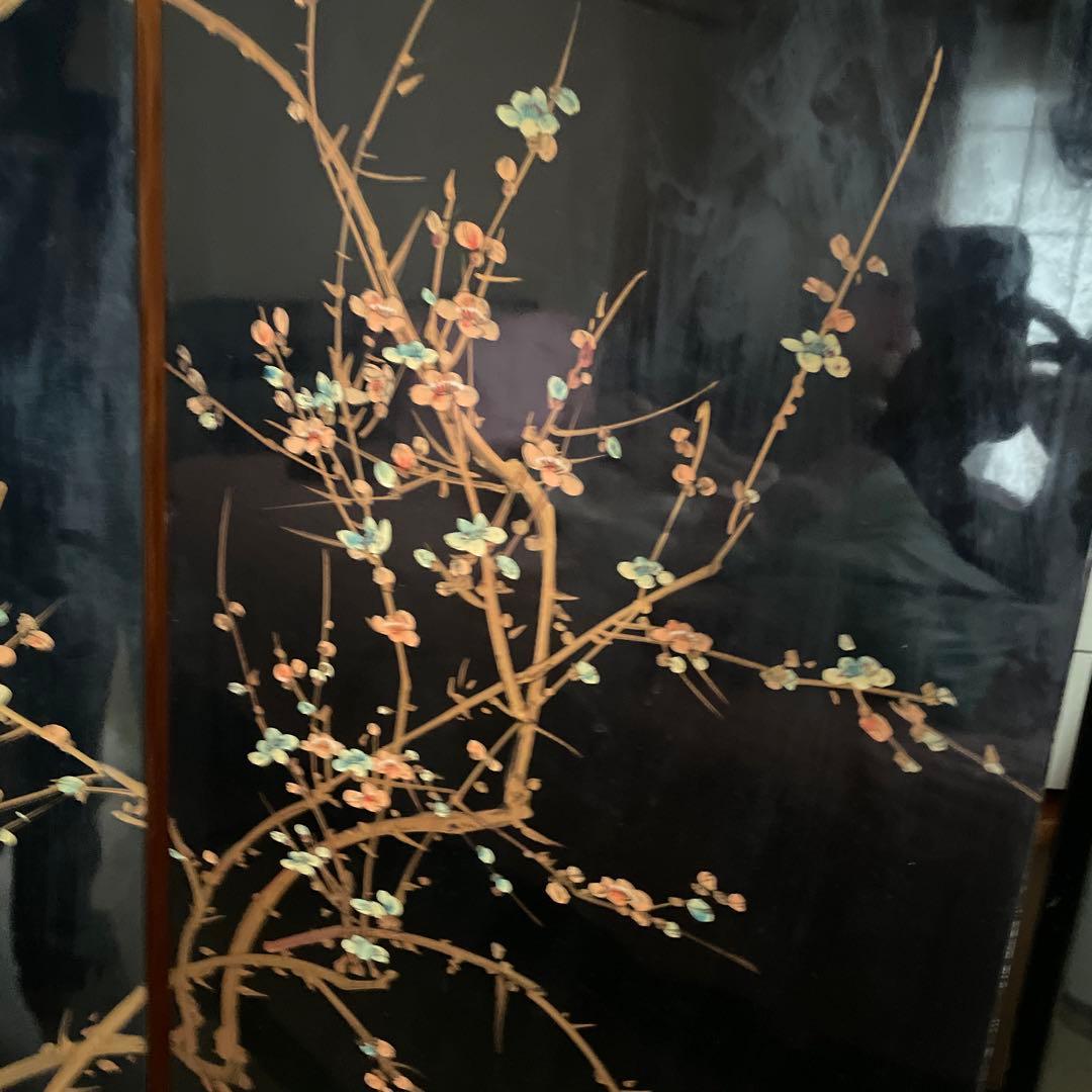 金箔の伝統的な日本の屏風