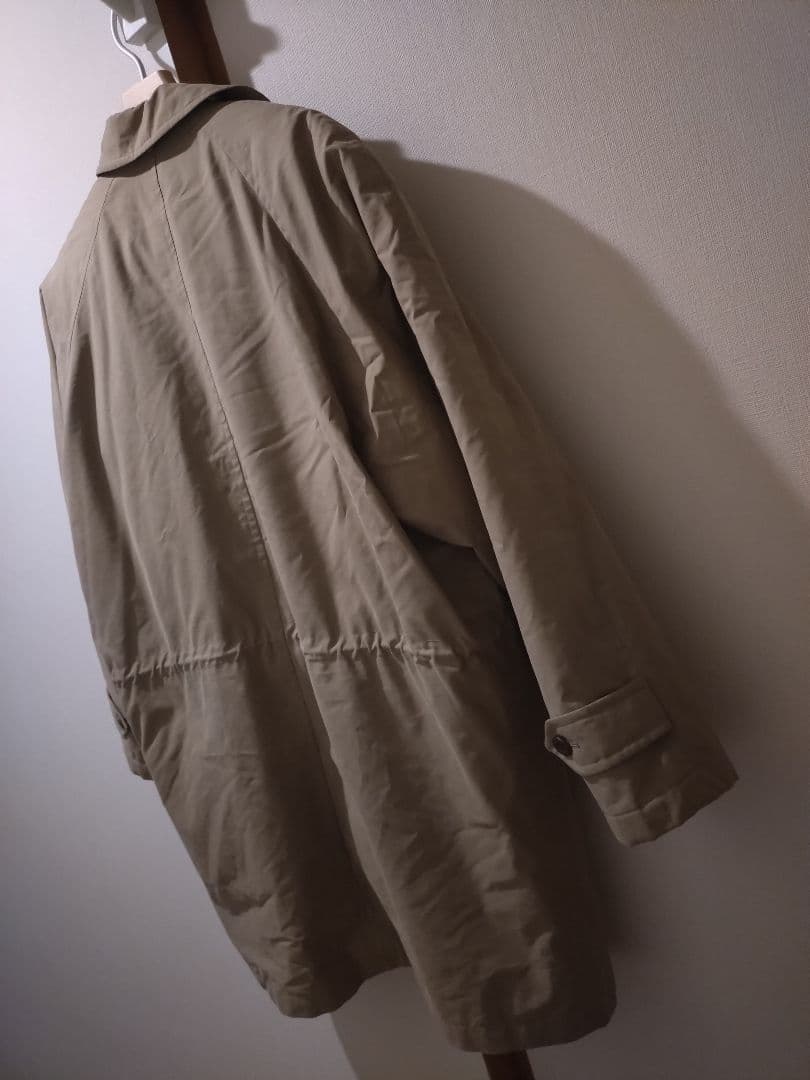 ベージュ トレンチコート バーバリーチェック