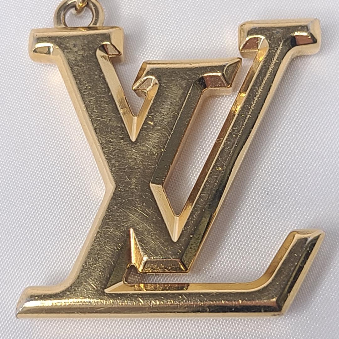 ルイヴィトン キーホルダー LVファセット ゴールド チャーム M65216