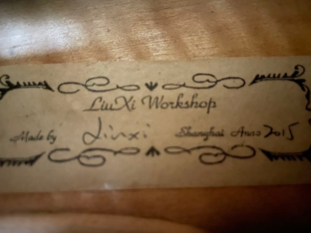 美しい虎杢の丁寧に作られたヴィオラ、15.5インチサイズです。