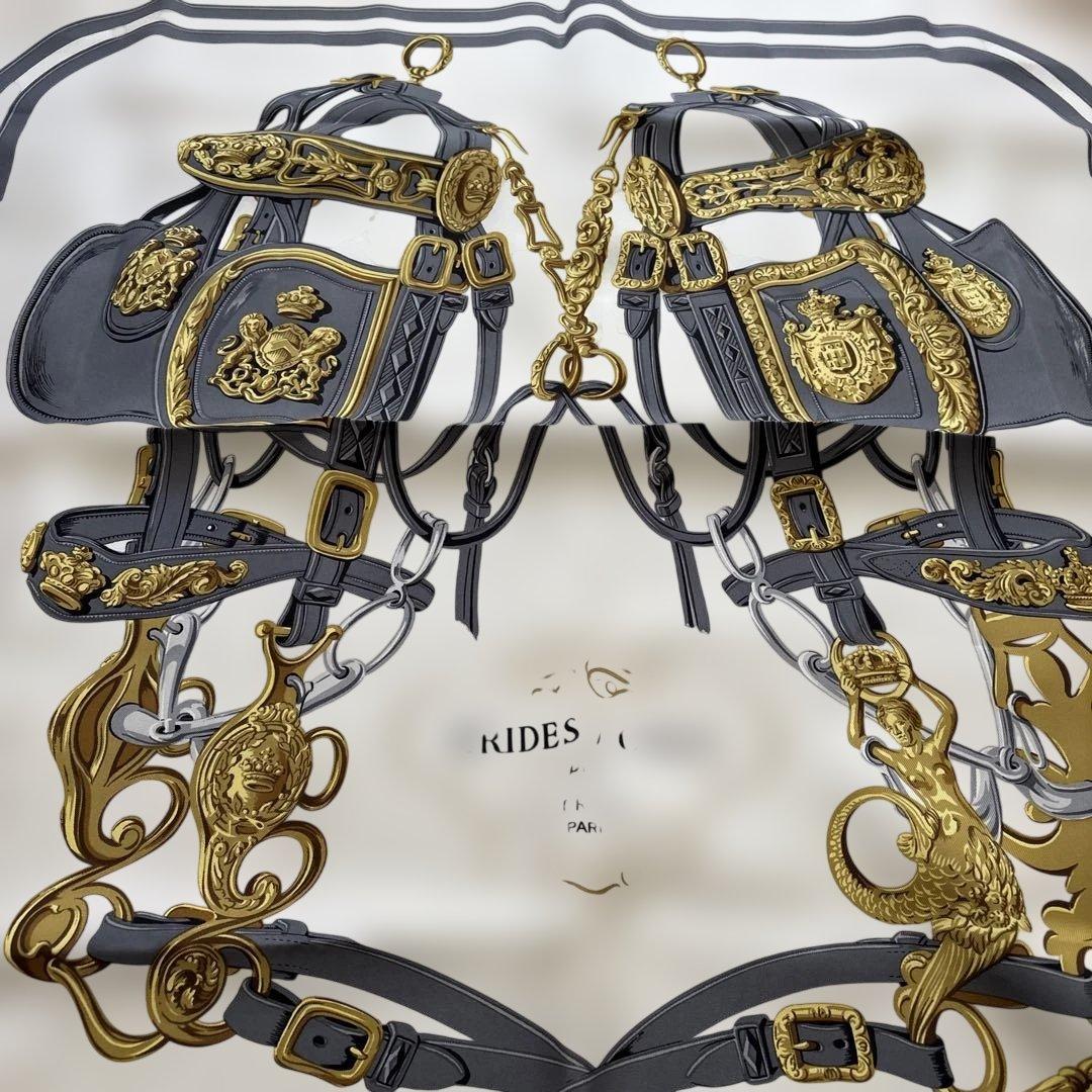 新品未使用のエルメスの上品で優雅なシルク、エルメススカーフです