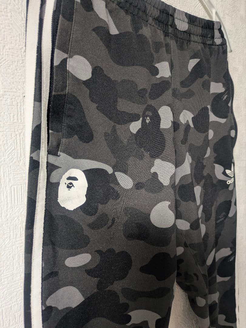 3本線 adidas×APE コラボ カモフラ 迷彩トラックパンツ ジャージ L