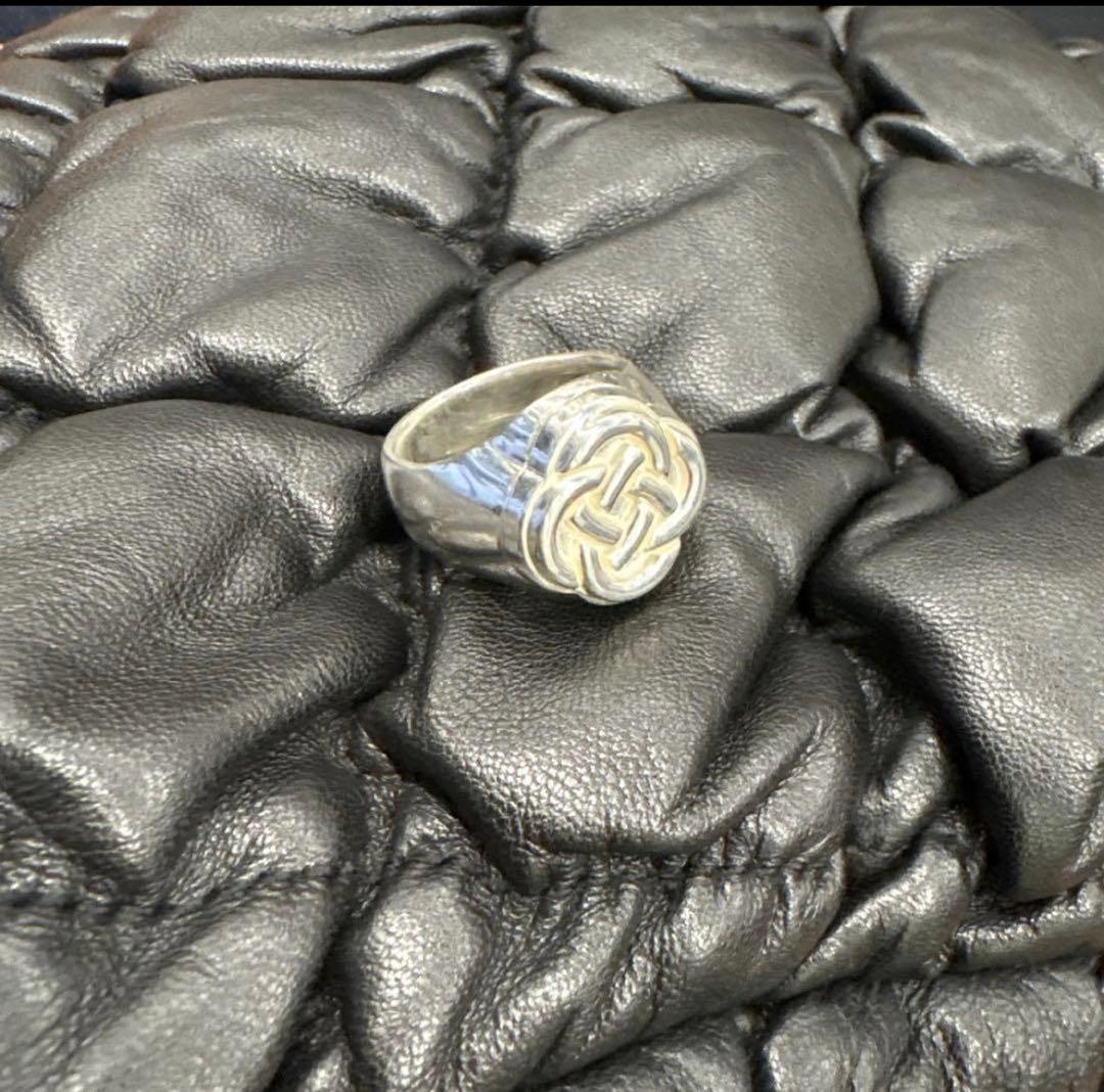 here's OUROBOROS SIGNET RING 13号