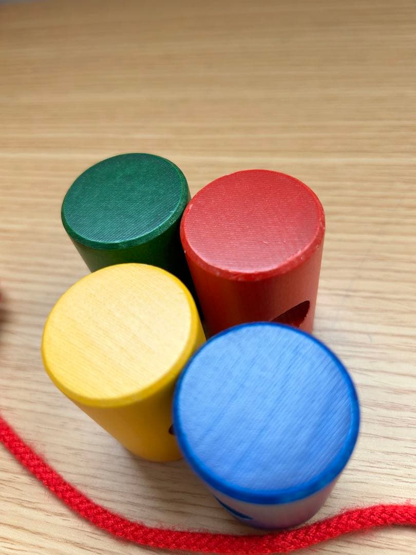 Naef ネフ社 シグナ Signa ひも通し　積み木