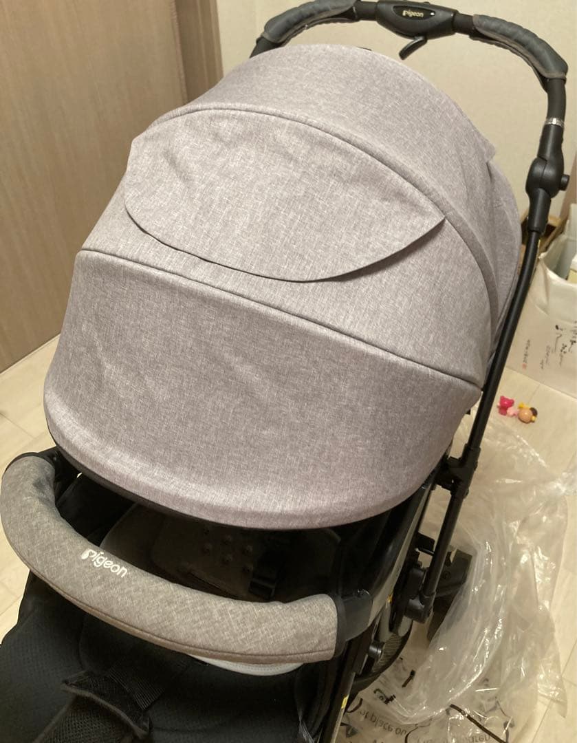 pigeonグレー ベビーカー前・後ろ向き両用(未使用幌付
