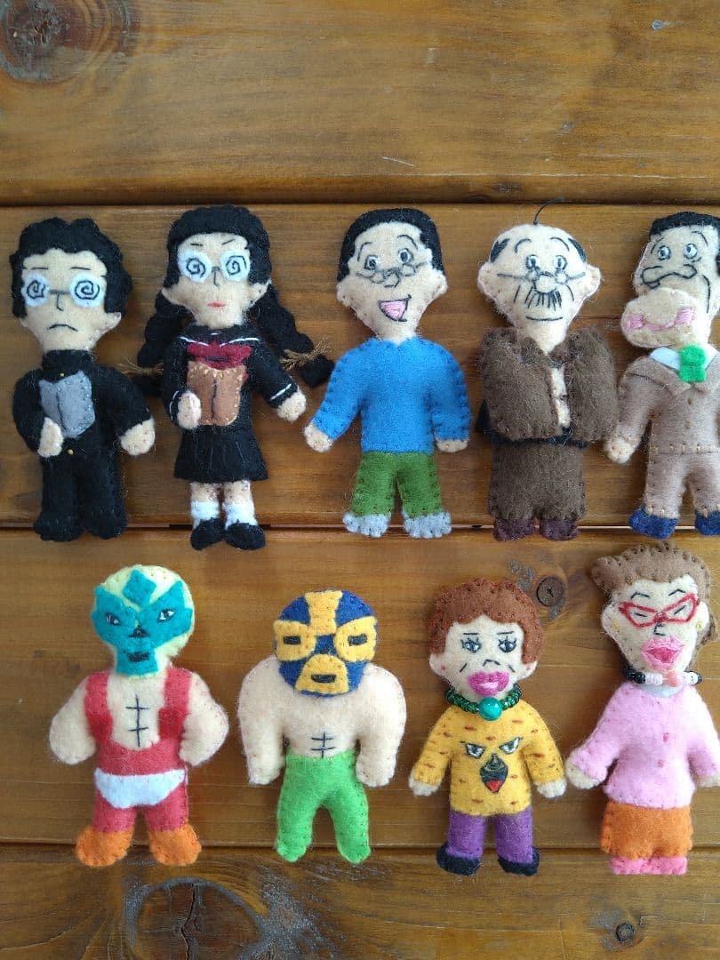 恐竜博士さま専用　フェルトマスコット9人