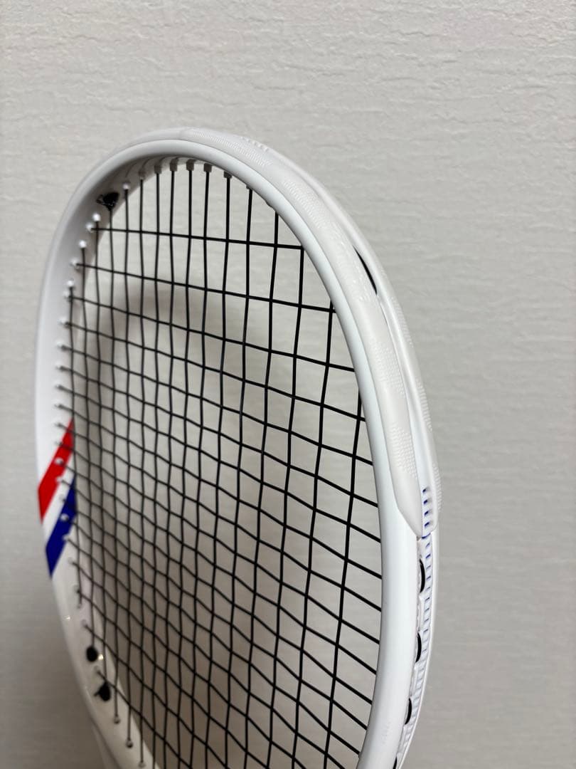 Tecnifibre T-FIGHT 300g テニスラケット