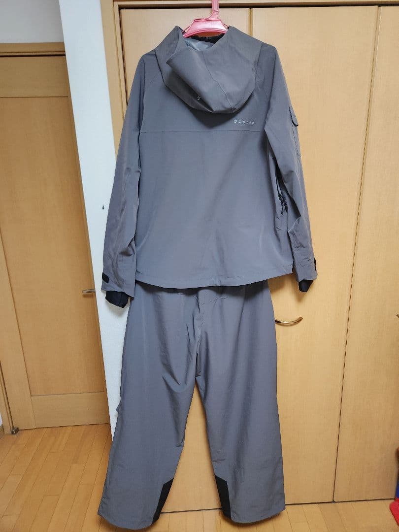 COSPLEE スノーボードウェア L 未使用品