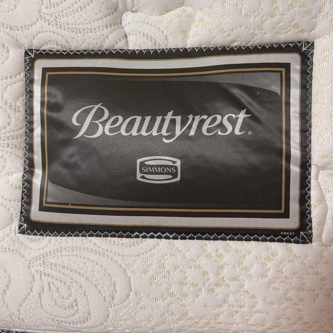 シモンズマットレス　ダブル　ほぼ新品