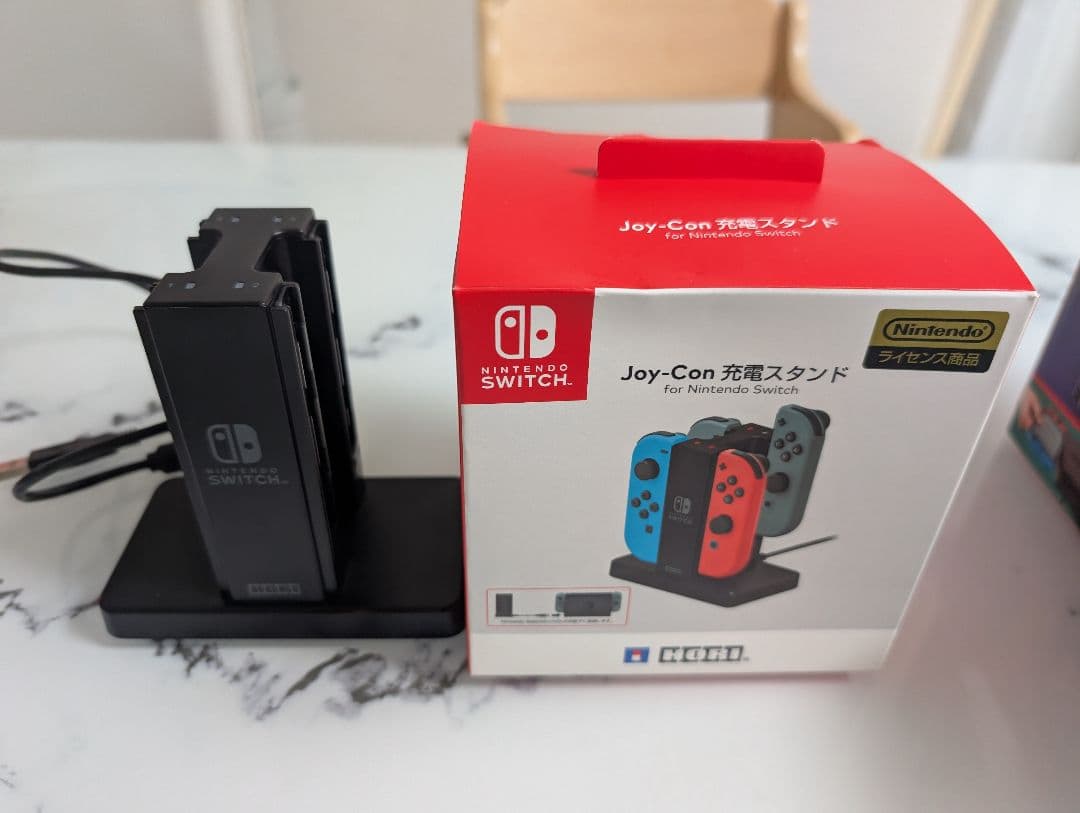 Nintendo Switch 本体 ジョイコン充電スタンド付き