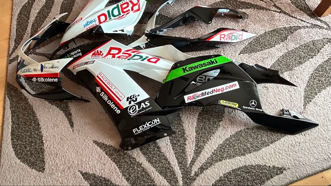 【値下げ】Kawasaki Ninja ZX-6R カウルセット